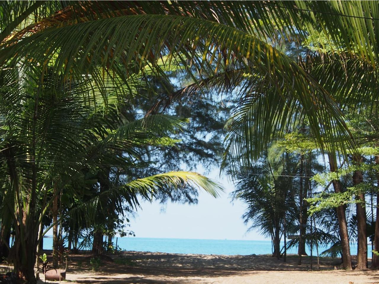 Sea Rounding Hotel Ko Phra Thong Luaran gambar